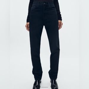 Zara relaxed fit jeans size 34(2)